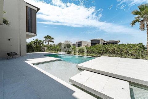 Villa in Dubai Hills Estate, Dubai 4 bedrooms, 707 sq.m. № 57116 - photo 6