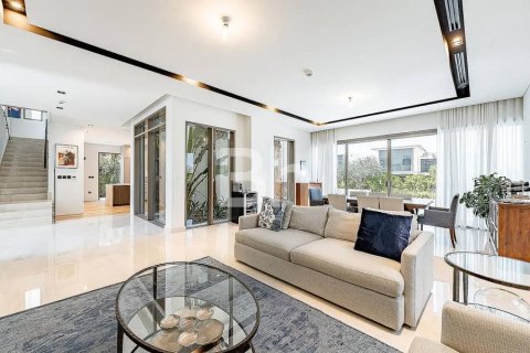 Villa in Dubai Hills Estate, Dubai 4 bedrooms, 707 sq.m. № 57116 - photo 10