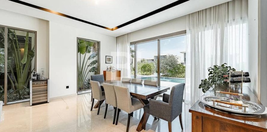 Villa in Dubai Hills Estate, Dubai 4 bedrooms, 707 sq.m. № 57116