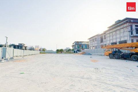 Купить земельный участок в Дубае: 1978.9м², № 11235 - фото 3