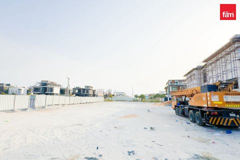 Купить земельный участок в Дубае: 1978.9м², № 11235 - фото 9