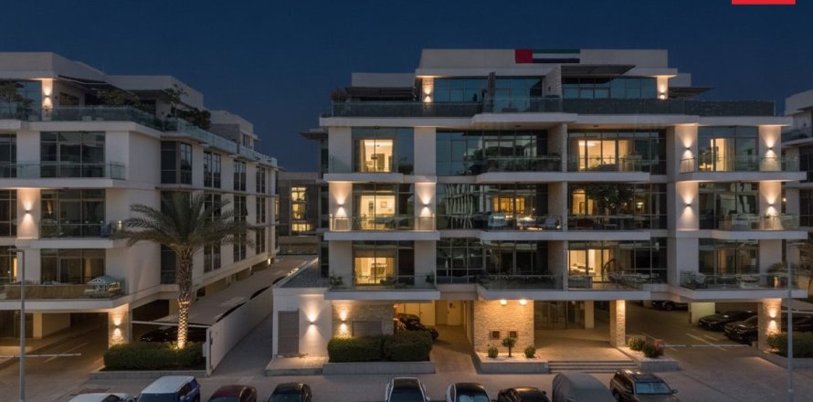 Appartement à Dubai, 2 chambres, 138.7 m², № 113605
