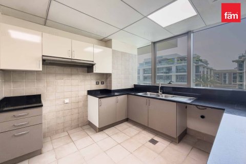 Appartement à Dubai, 2 chambres, 138.7 m², № 113605 - photo 5