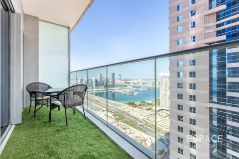 Apartment in DAMAC HEIGHTS in Dubai Marina, Dubai 1 bedroom, 82 sq.m. № 62977 - photo 1