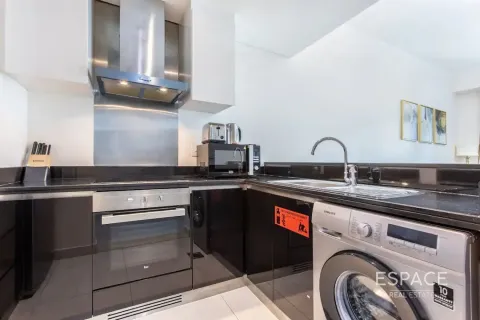 Apartment in DAMAC HEIGHTS in Dubai Marina, Dubai 1 bedroom, 82 sq.m. № 62977 - photo 4