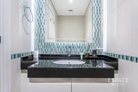 Apartment in DAMAC HEIGHTS in Dubai Marina, Dubai 1 bedroom, 82 sq.m. № 62977 - photo 5