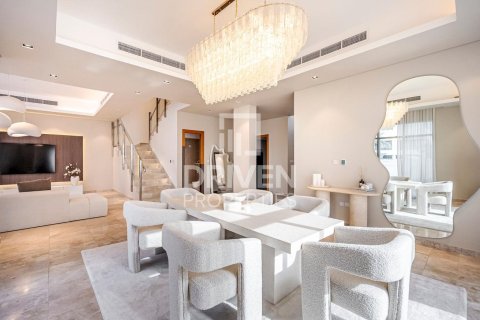 Villa en Jebel Ali, Dubai, 4 dormitorios, 476.78 m², № 142621 - foto 7