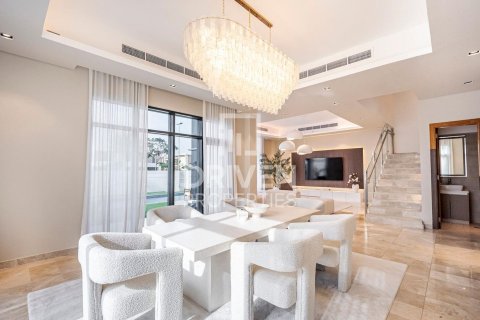 Villa en Jebel Ali, Dubai, 4 dormitorios, 476.78 m², № 142621 - foto 8