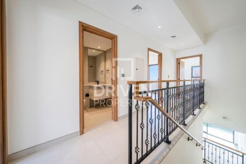 Adosado en Damac Lagoons, Dubai, 4 dormitorios, 144 m², № 142620 - foto 2