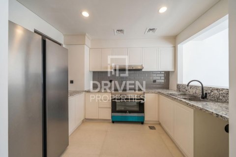 Adosado en Damac Lagoons, Dubai, 4 dormitorios, 144 m², № 142620 - foto 5