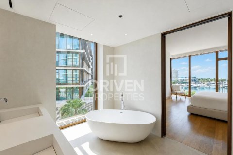 Apartment in Jumeirah Bay Island, Jumeirah, Dubai 3 bedrooms, 242.48 sq.m. № 142613 - photo 28