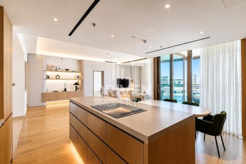 Apartment in Jumeirah Bay Island, Jumeirah, Dubai 3 bedrooms, 242.48 sq.m. № 142613 - photo 11