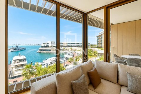 Apartment in Jumeirah Bay Island, Jumeirah, Dubai 3 bedrooms, 242.48 sq.m. № 142613 - photo 3