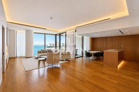Apartment in Jumeirah Bay Island, Jumeirah, Dubai 3 bedrooms, 242.48 sq.m. № 142613 - photo 1