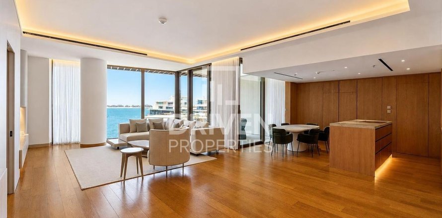 Apartment in Jumeirah Bay Island, Jumeirah, Dubai 3 bedrooms, 242.48 sq.m. № 142613