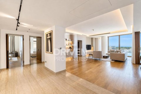 Apartment in Jumeirah Bay Island, Jumeirah, Dubai 3 bedrooms, 242.48 sq.m. № 142613 - photo 15
