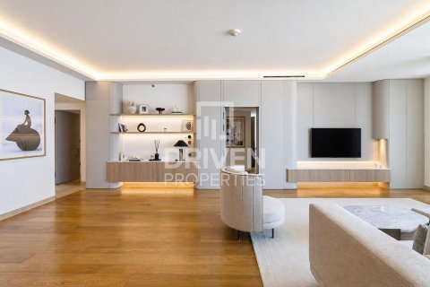 Apartment in Jumeirah Bay Island, Jumeirah, Dubai 3 bedrooms, 242.48 sq.m. № 142613 - photo 9