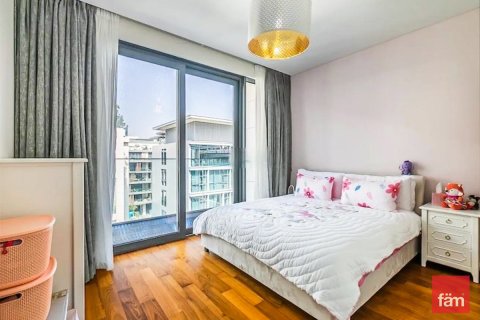 Купить квартиру в City Walk, Дубай: 3 спальни, 227.2м², № 3840 - фото 11