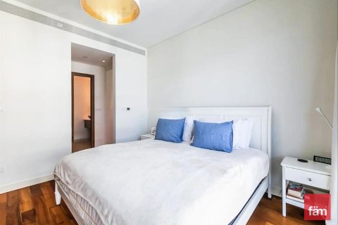Купить квартиру в City Walk, Дубай: 3 спальни, 227.2м², № 3840 - фото 9