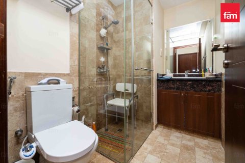 Townhouse in Dubai 4 bedrooms, 309.4 sq.m. № 23776 - photo 17