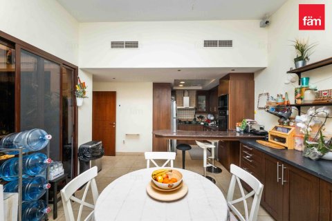 Townhouse in Dubai 4 bedrooms, 309.4 sq.m. № 23776 - photo 16