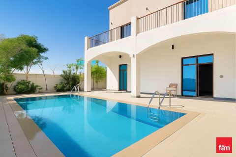 Villa in Dubai 6 bedrooms, 578.1 sq.m. № 23774 - photo 1