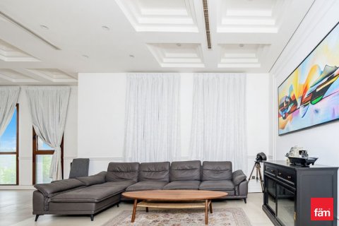 Villa in Dubai 6 bedrooms, 578.1 sq.m. № 23774 - photo 11