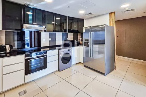 Снять в аренду квартиру в Дубай Марине, Дубай: 3 спальни, 152м², № 23326 - фото 8