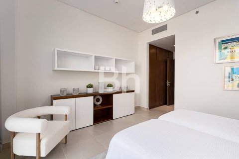 Apartment in Al Wasl, Dubai 2 bedrooms, 141 sq.m. № 21069 - photo 13