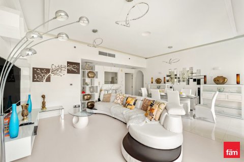 Apartment in Dubai 2 bedrooms, 127.8 sq.m. № 83699 - photo 3