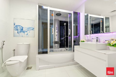 Apartment in Dubai 2 bedrooms, 127.8 sq.m. № 83699 - photo 17