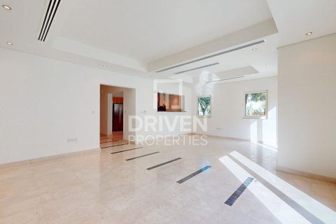 Adosado en Al Furjan, Dubai, 3 dormitorios, 301 m², № 20362 - foto 1