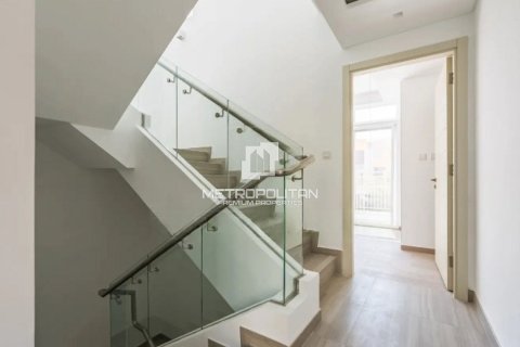 Купить таунхаус в DAMAC Hills (Akoya by DAMAC), Дубай: 3 спальни, 112м², № 73132 - фото 5