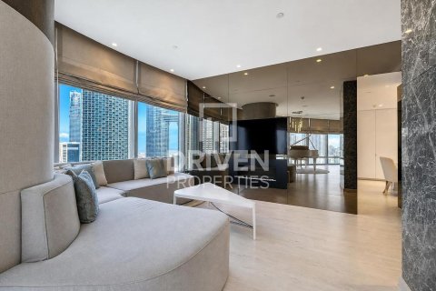 Apartment in Downtown Dubai (Downtown Burj Dubai), Dubai 2 bedrooms, 143.63 sq.m. № 137007 - photo 4
