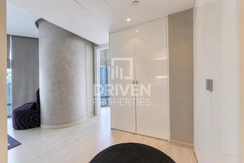 Apartment in Downtown Dubai (Downtown Burj Dubai), Dubai 2 bedrooms, 143.63 sq.m. № 137007 - photo 18