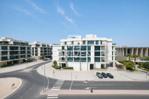 Apartment in Meydan, Dubai 2 bedrooms, 142.51 sq.m. № 137009 - photo 23