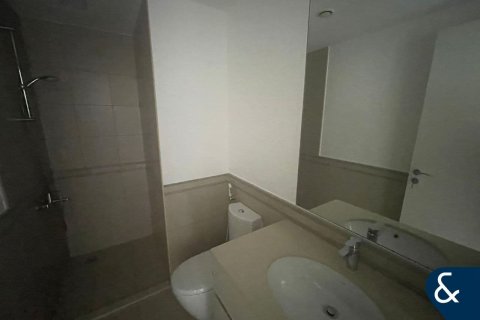 Снять в аренду виллу в Hayat Townhouses, Town Square, Дубай: 3 спальни, 207м², № 79002 - фото 14