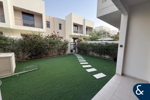 Villa in Hayat Townhouses, Town Square, Dubai 3 bedrooms, 207 sq.m. № 79002 - photo 2