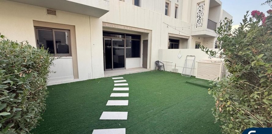 Villa in Hayat Townhouses, Town Square, Dubai 3 bedrooms, 207 sq.m. № 79002