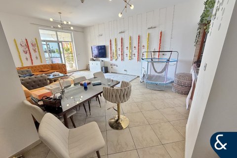 Снять в аренду квартиру в Motor City, Дубай: 3 спальни, 272м², № 79003 - фото 3