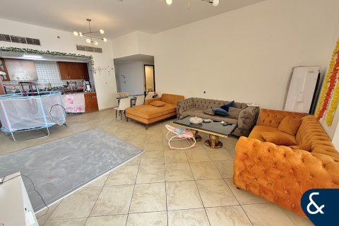 Снять в аренду квартиру в Motor City, Дубай: 3 спальни, 272м², № 79003 - фото 7