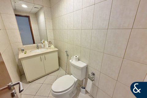 Снять в аренду квартиру в Motor City, Дубай: 3 спальни, 272м², № 79003 - фото 19