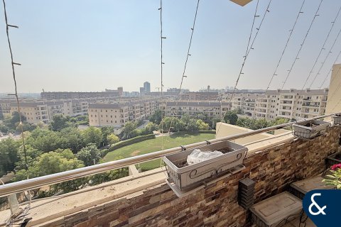 Снять в аренду квартиру в Motor City, Дубай: 3 спальни, 272м², № 79003 - фото 1