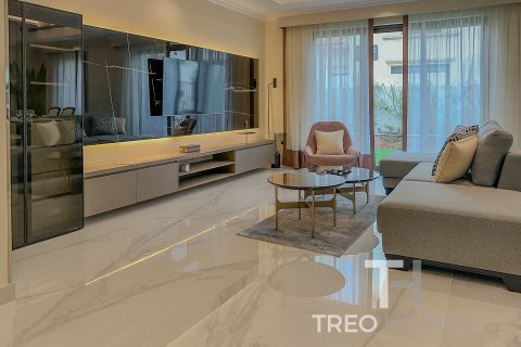 Снять в аренду таунхаус в Риме, Дубай: 3 спальни, 240м², № 16855 - фото 3