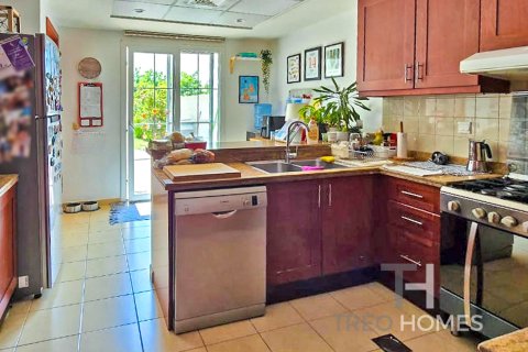 Villa en The Lakes, Dubai, 3 dormitorios, 240 m², № 16846 - foto 6