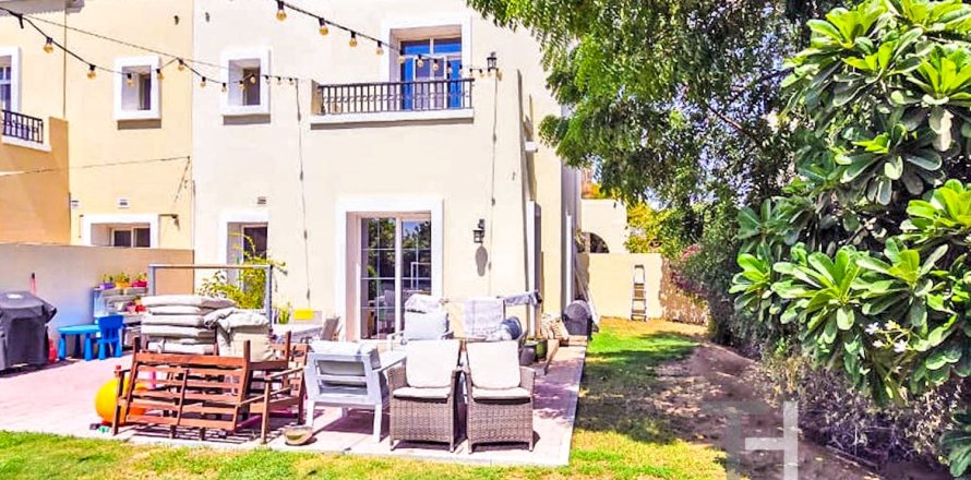 Villa en The Lakes, Dubai, 3 dormitorios, 240 m², № 16846