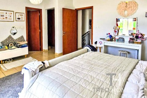 Villa en The Lakes, Dubai, 3 dormitorios, 240 m², № 16846 - foto 11