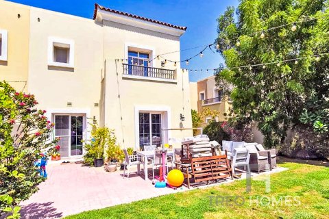 Villa en The Lakes, Dubai, 3 dormitorios, 240 m², № 16846 - foto 9
