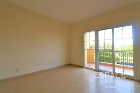 Villa in Arabian Ranches, Dubai 2 bedrooms, 175 sq.m. № 62309 - photo 10