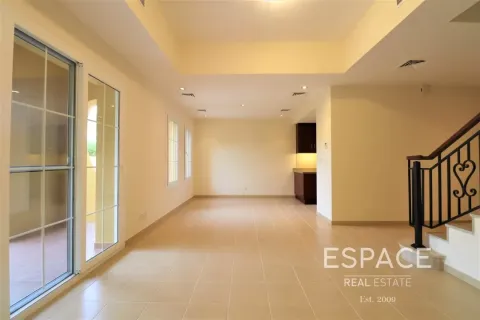 Villa in Arabian Ranches, Dubai 2 bedrooms, 175 sq.m. № 62309 - photo 3